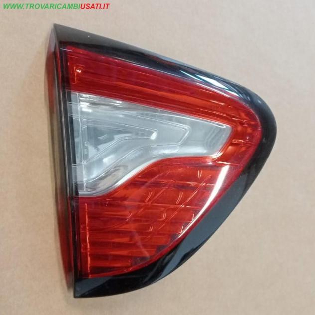 FANALE POST. PARTE INT. S. - 0286404165  Parti elettriche  Fanaleria  Fanali  Fanale post. sx. RENAULT - CAPTUR - 01-04-2013 -
