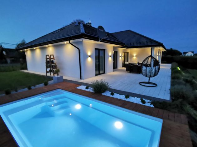 Piscina in vetroresina direttamente dal produttore con trasporto