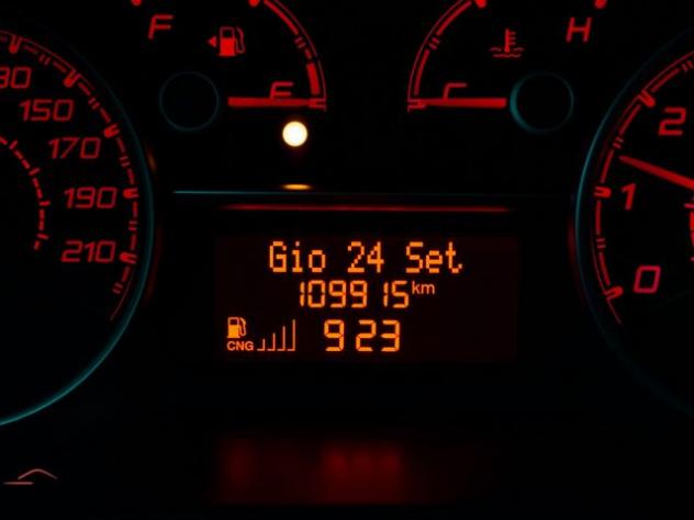 FIAT Doblo 1.4 T-JET 120CV NATURAL POWER LOUNGE rif. 24162677 - Foto 9