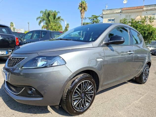 Lancia Ypsilon 1.0 FireFly 5 porte S&S Hybrid Gold - Foto 3