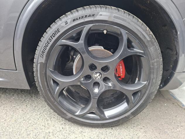 Alfa Romeo Stelvio 2.2 Turbodiesel 210 CV AT8 Q4 Veloce - Foto 10