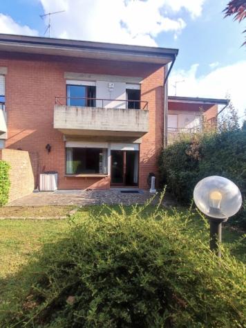 Splendida villa a schiera su tre livelli in zona ospedale