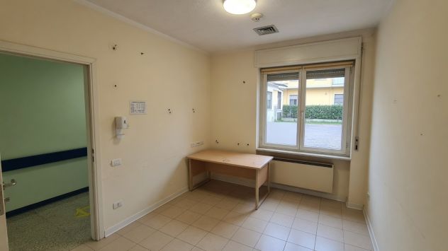 Spazio per attività socio-assistenziali in affitto a Sant'Egidio alla Vibrata - Foto 4