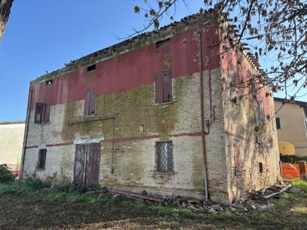 A466. LIMIDI. Casale di campagna con area cortiliva privata, con possibilità di realizzare fino a 3 unità abitative indipendenti. - Foto 8