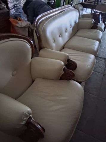 MOBILI IN STILE, DIVANO, POLTRONE E OGGETTI D'ARREDO - Foto 4