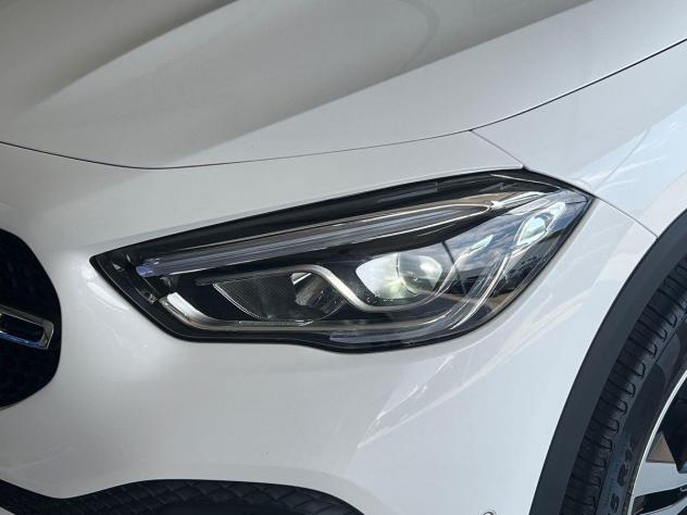 Mercedes-Benz GLA 200d - 2022 | 150CV - SPORT - Foto 7