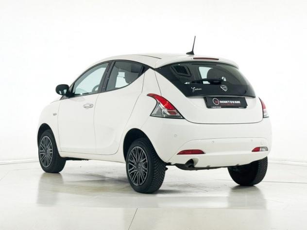 Lancia Ypsilon 0.9 TwinAir 70cv metano Ecochic GOLD - Foto 3