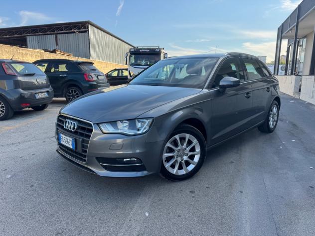 Audi A3 1.6 TDI Attraction - Foto 2