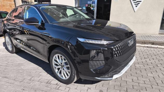 Audi Q3 SPB 40 TFSI quattro S tronic 2026 KM0 - Foto 3