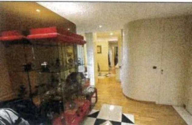 Immobile in asta di 316 m² con più di 5 locali in vendita a Marino - Foto 3