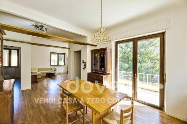 Villa di 250 m² con più di 5 locali e posto auto in vendita a Varese - Foto 11