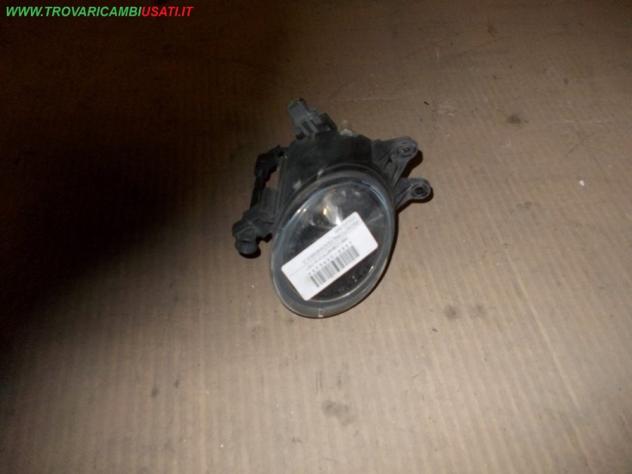 PROIETTORE FENDINEBBIA D. VOLVO S40  Parti elettriche  Fanaleria  Fendinebbia dx. VOLVO - C30 - 01-10-2006 - 01-02-2010, VOLVO - C70 - 01-02-