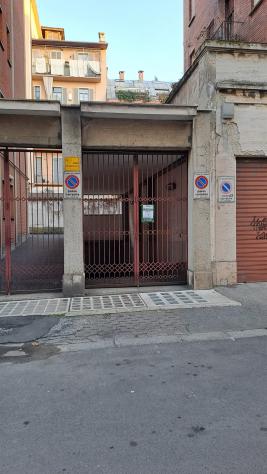 Ampio magazzino a pochi passi da Corso Sommeiller