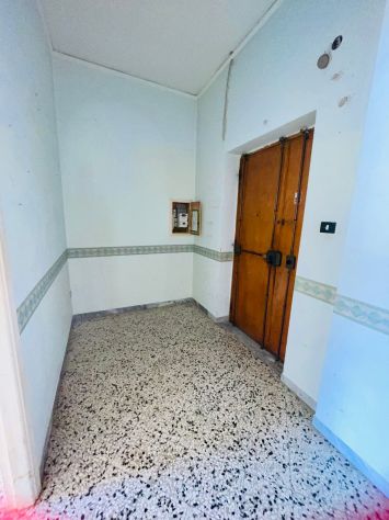 TORRIONE AMPIO 4 VANI LUMINOSO CON TERRAZZO - Foto 9