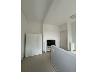 STANZA 11, Via Lungoadige Capuleti 1, Verona
