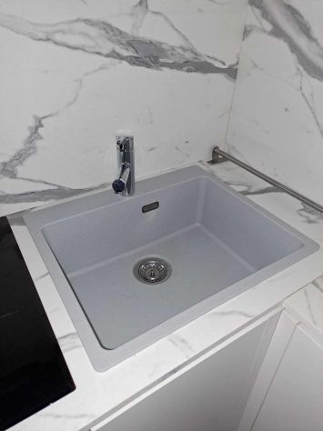 Piazza Napoli moderno ristrutturato climatizzato cabina armadio e box auto - Foto 4
