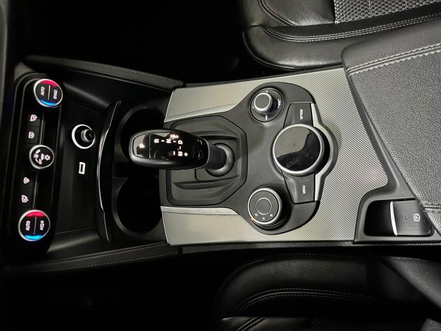 Alfa Romeo Stelvio 2.2 Turbodiesel 180 CV AT8 Executive - Foto 7