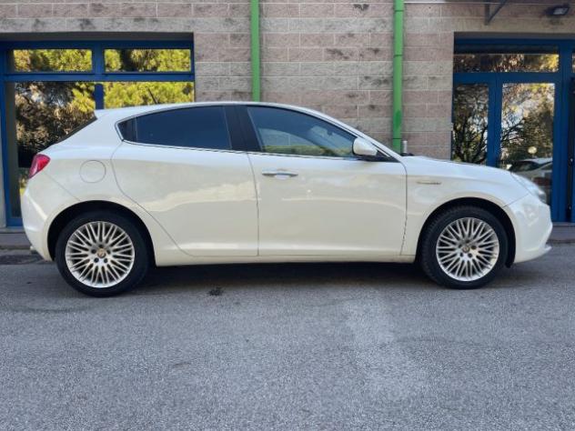 ALFA ROMEO Giulietta 2.0 JTDM 140CV SENSORI PARCHEGGIO CERCHI 17" rif. 23664226 - Foto 2