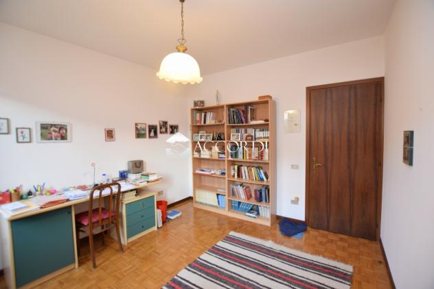 CASA INDIPENDENTE di 4 vani e di 252 mq (MONTEBELLUNA) rif. AS530 - Foto 13