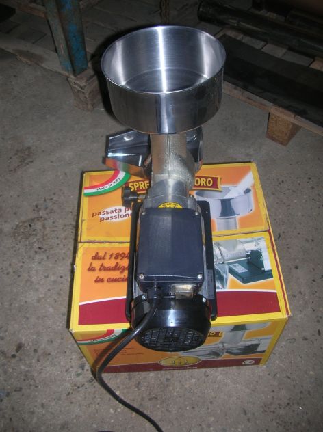 Macchina per conserva di pomodoro TRE SPADE volt 220 monofase - Foto 4