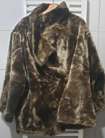 Pelliccia montone vintage con bottoni in ambra - Foto 4