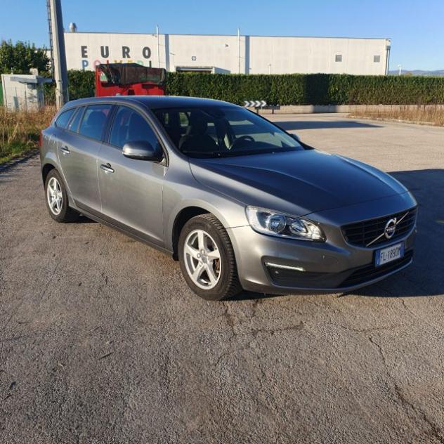VOLVO V60 D2 Geartronic Business rif. 22937115 - Foto 2