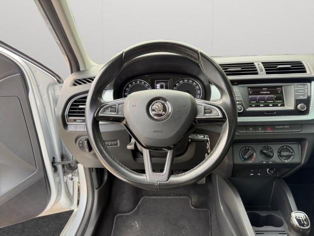 Škoda Fabia NUOVA WAGON 1.4 TDI AMBITION - Foto 9