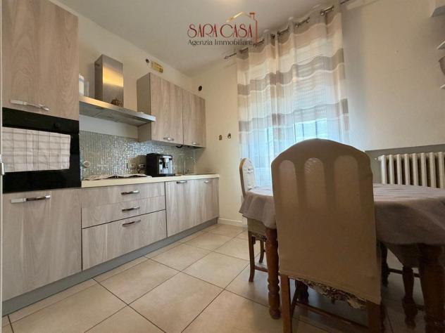 APPARTAMENTO CON TRE CAMERE IN PICCOLA PALAZZINA - Foto 3