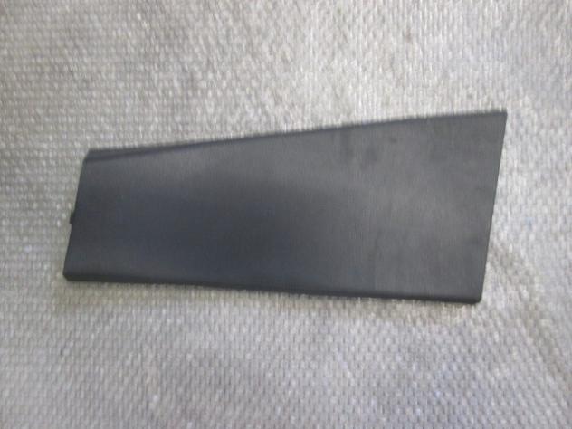 13180845 RIVESTIMENTO MONTANTE PARTE INFERIORE OPEL CORSA 1.2 B 59KW AUT 5P (2008) RICAMBIO USATO LH 464000934