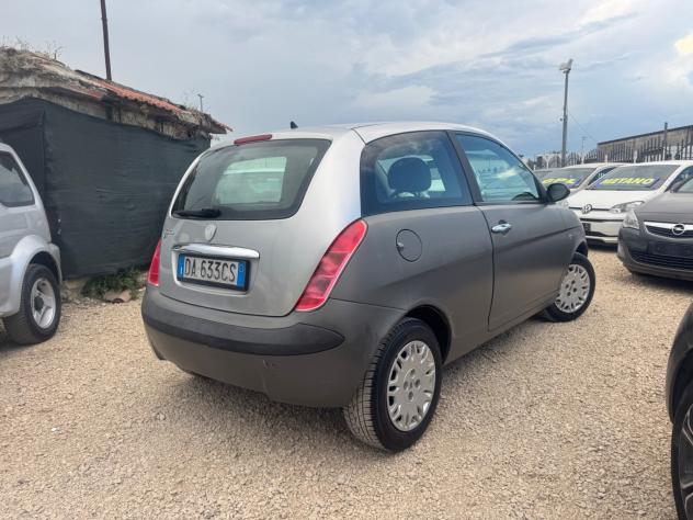 Lancia Ypsilon 1.2 Oro - Foto 6
