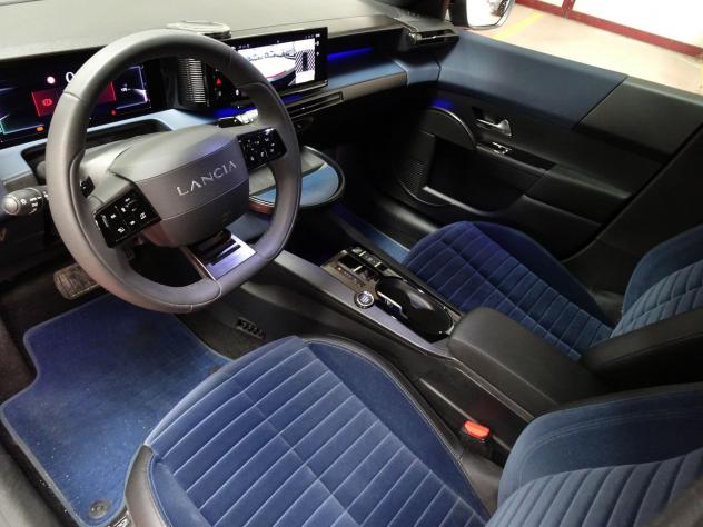 Lancia Ypsilon Hybrid e-DCT Edizione Cassina - Foto 8