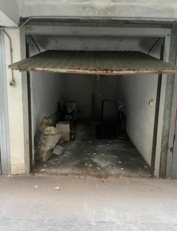 ASTA OCCASIONE: CINISELLO BALSAMO in Viale Sardegna bilocale, cantina e box - Foto 11