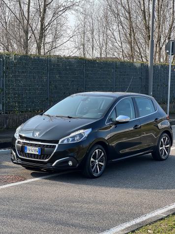 Peugeot 208 1.6 Diesel OK NEOPTENTATI - Foto 2