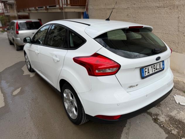Ford Focus 1.5 TDCi 95 CV Start&Stop Plus - Foto 2