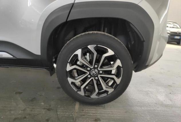 TOYOTA Yaris Cross 1.5 Hybrid 130CV E-CVT SPORT NOLEGGIO A LUNGO Ter. rif. 23875963 - Foto 8
