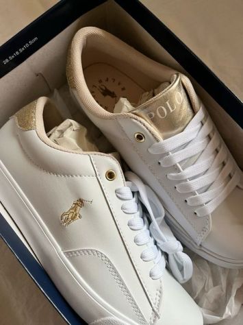 Sneakers Uniche e di Tendenza: Vendita al Dettaglio e in Lotto in Tutte le Tagli