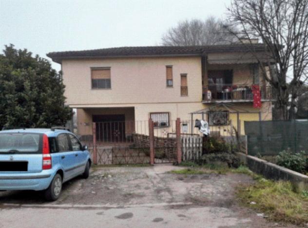 Immobile in asta di 210 m² in vendita a Grumello Cremonese ed Uniti - Foto 3