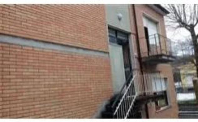 Immobile in asta di 125 m² con più di 5 locali in vendita a Piobbico - Foto 2