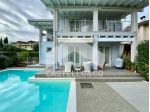 VILLA SINGOLA CON PISCINA