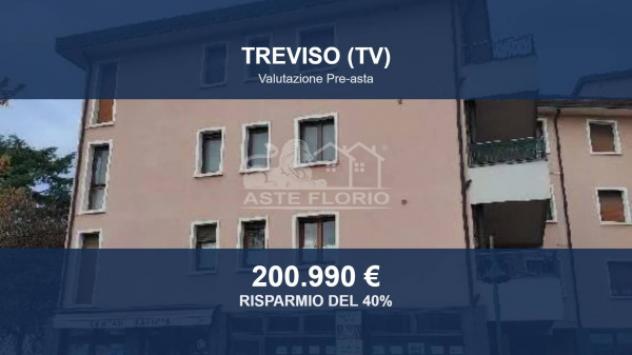 Immobile in asta di 134 m², box auto in vendita a Treviso