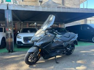 YAMAHA T-Max 560 XP560D rif. 21892300
