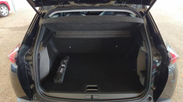 Peugeot 2008 PureTech 130 Allure S&S - Foto 8
