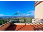 Ficulle - Appartamento con terrazza panoramica, ampia soffitta e locali acc &hellip;