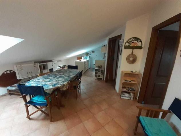 casa indipendente in vendita a Sarzana