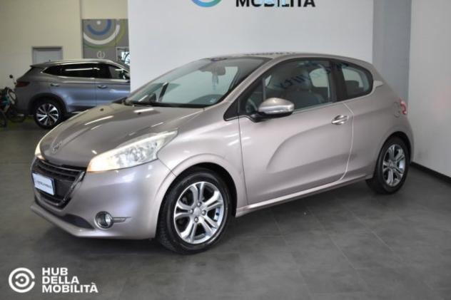 PEUGEOT 208 1.4 8V HDi 68CV 3p. Allure rif. 23529881 - Foto 3