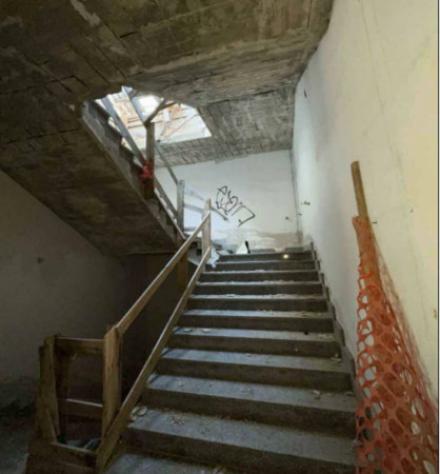 Immobile in asta di 98 m² con più di 5 locali in vendita a Catanzaro - Foto 7