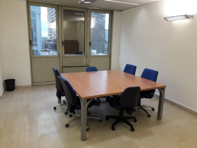 FITTASI UFFICIO 140 m² + POSTO AUTO – CENTRO DIREZIONALE - NAPOLI - Foto 2