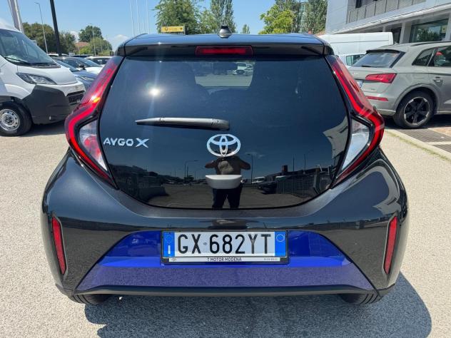 Toyota Aygo X 1.0B (72 CV) Trend - Foto 7