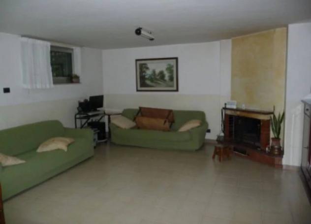 Immobile in asta di 194 m² con più di 5 locali e box auto in vendita a San Valentino Torio - Foto 5