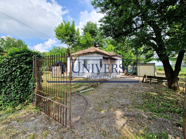 VILLETTA SINGOLA RISTRUTTURATA CON AMPIO TERRENO PRIVATO - Foto 10